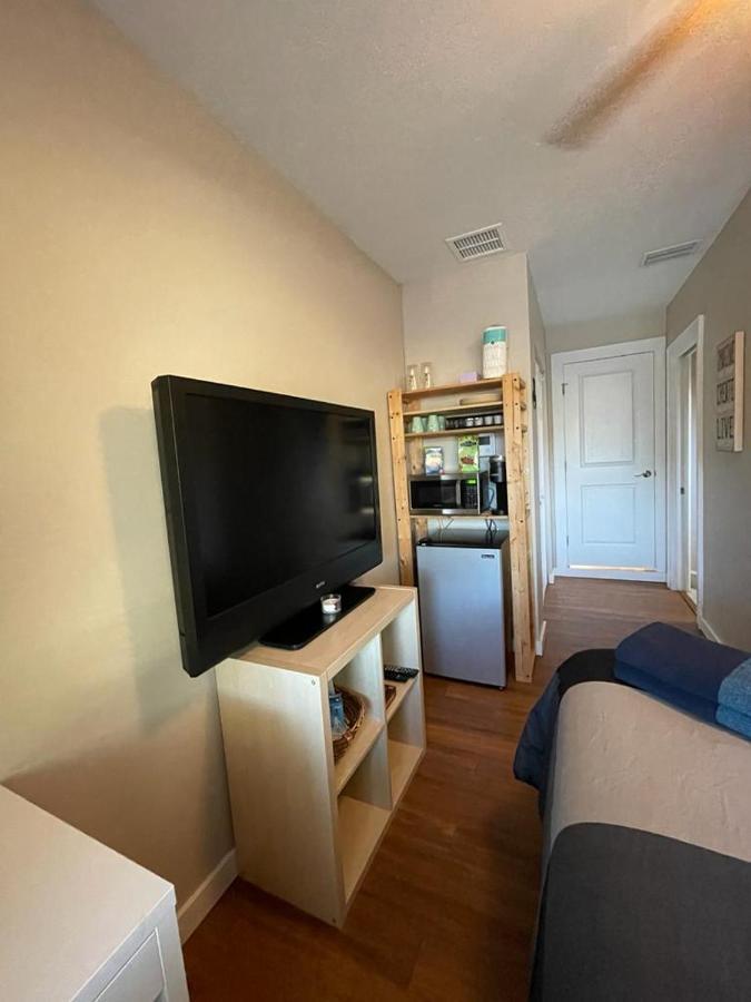 Quaint Guest Room Close To Siesta Key Sarasota Luaran gambar